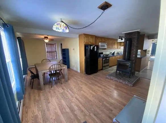 104 Purple Heart Hwy - Brooks, ME 04921 - Home For Rent