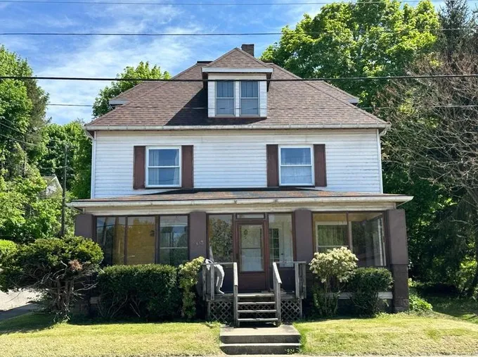 203 W Main St, Sharpsville, PA 16150 - MLS 1605703 for Sale