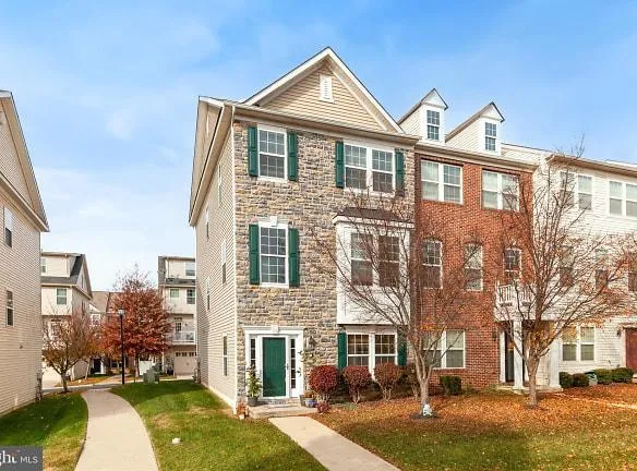 9328 Esplanade Ct - Owings Mills, MD 21117 - Home For Rent