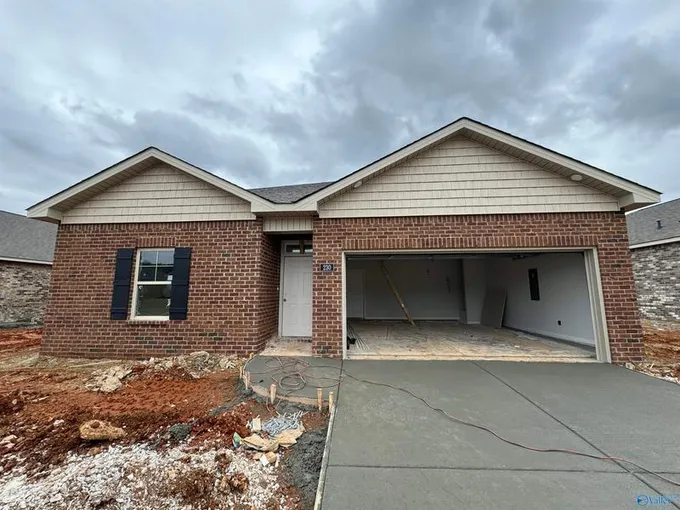 230 Antler Ridge Dr, Huntsville, AL 35811  MLS# 21847290 for Sale