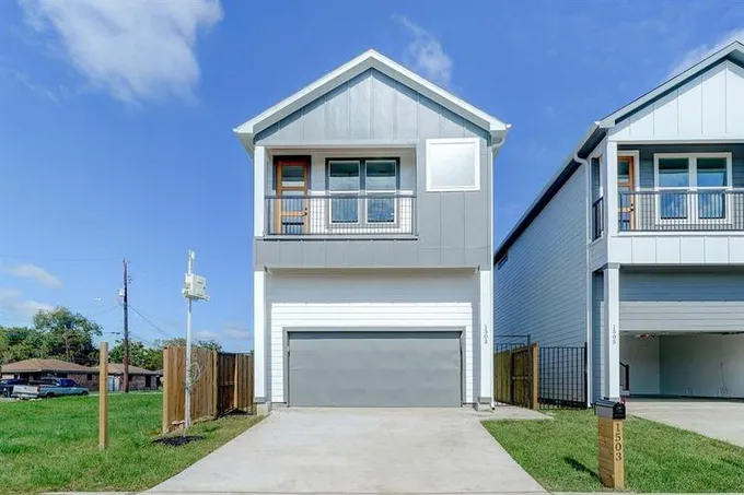 1513 E 31st St, Houston, TX 77022 for Sale