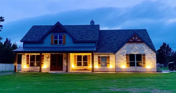 341 Guy Ln, Pottsboro, TX 75076 for Sale