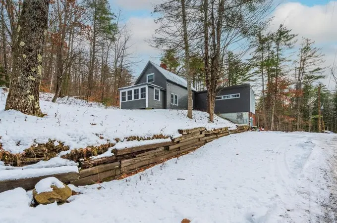 28 Beech St, Sunapee, NH 03782 - MLS 4980024 for Sale