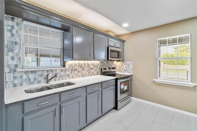8714 Quinn St, Dallas, TX 75217 for Sale