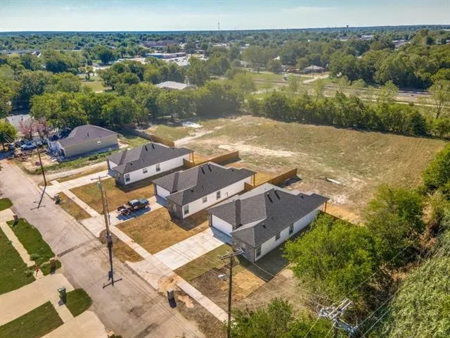 3105 SPENCER ST, Greenville, TX 75401 Single Family Residence For Sale  MLS# 20513444