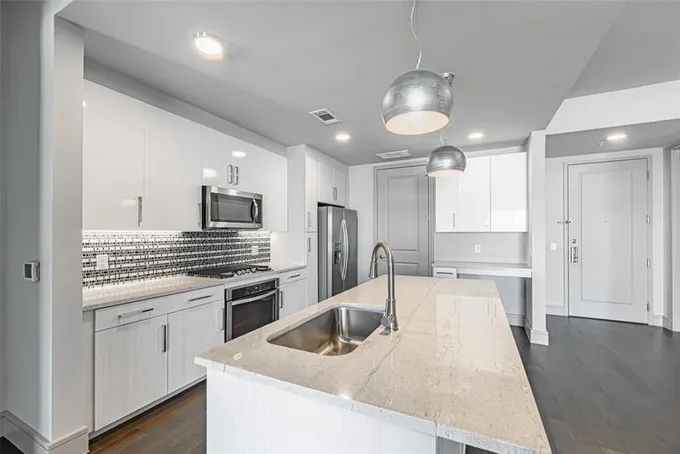 1414 Wood Hollow Dr 445, HOUSTON, TX 77057 for Sale