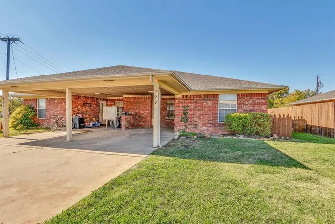 509 S Louisiana St, Celina, TX 75009 for Sale