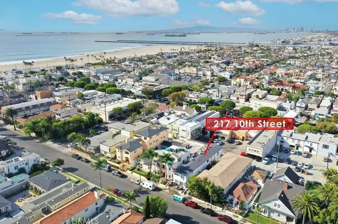 217 10th St, Seal Beach, CA 90740 - MLS PW23222508 for Sale