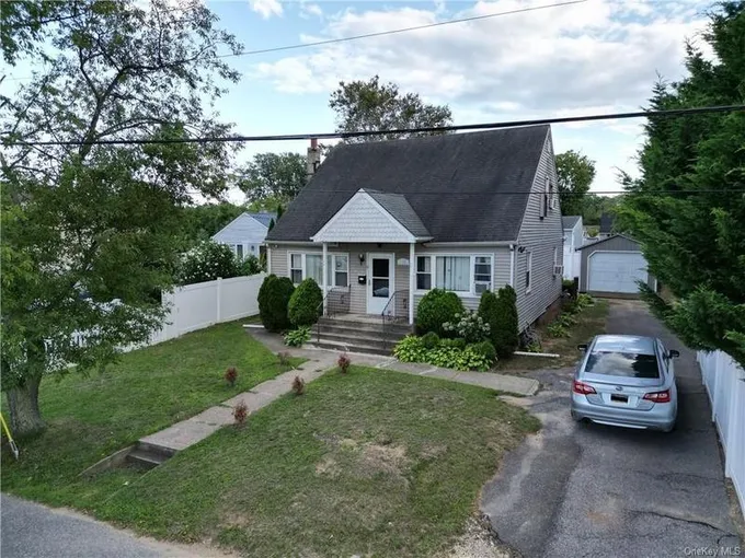 Lindenhurst, Suffolk County, NY House for sale Property ID: 417533009