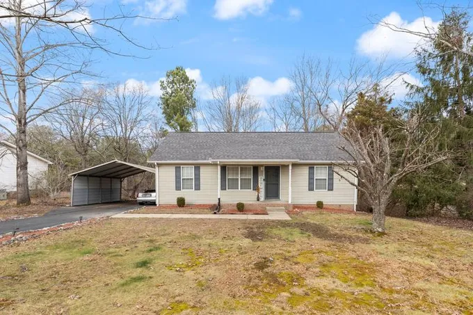 112 Travis Dr, partson, TN 37055  MLS# 2608624 for Sale