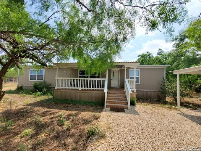 6960 Coughran Rd, Pleasanton, TX 78064 for Sale