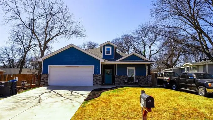 1912 Belzise Ter, Fort Worth, TX 76104 for Sale