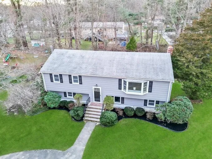 164 Hall St, Raynham, MA 02767 - MLS 73187875 for Sale