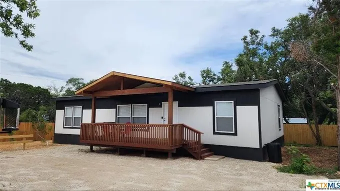 601 Greenwood St, Canyon Lake, TX 78133 for Sale