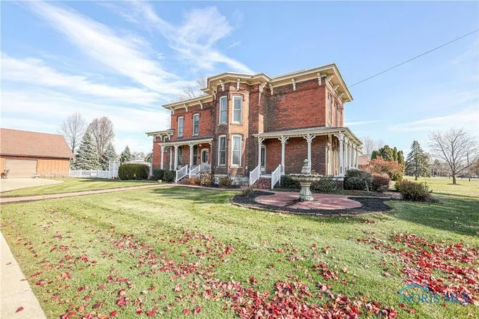 3113 PICKLE RD, Oregon, OH 43616 Single Family Residence For Sale  MLS# 6109684