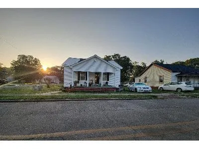 Elm St for Sale