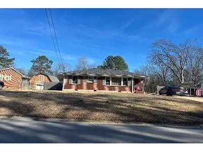 Benton Dr NW for Sale