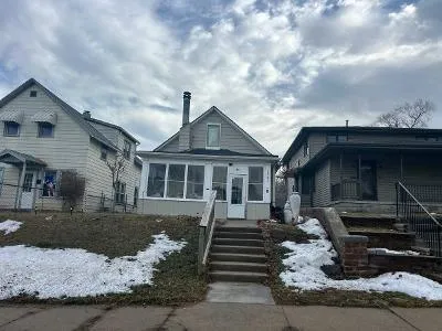 S 11th St for Sale