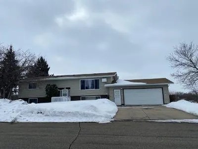 10th St NE for Sale