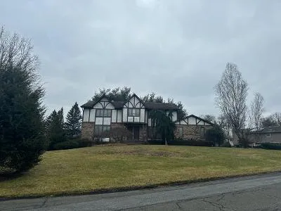 Larkspur Ct for Sale