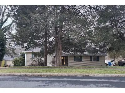 Peslin Ct for Sale
