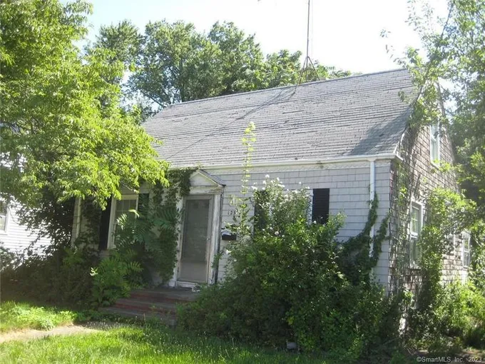 125 Chester St, Hamden, CT 06514  MLS# 170591435 for Sale