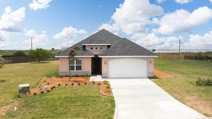 25 Country Club Dr, Laguna Vista, TX 78578 for Sale