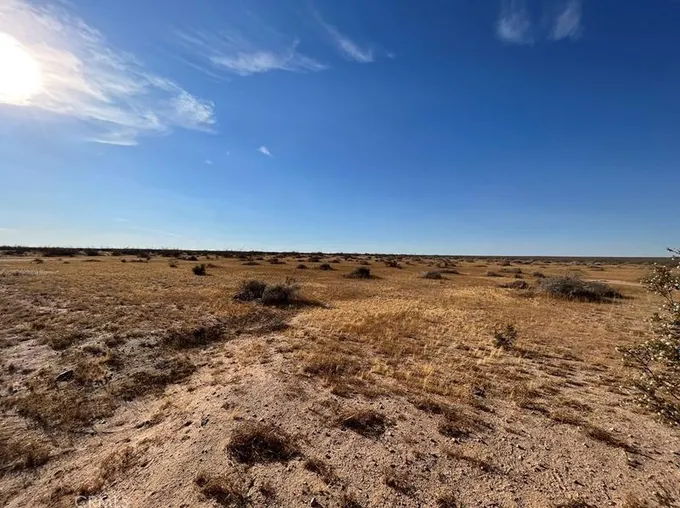 0 West Of Hwy 395, Adelanto, CA 92301 - MLS SR23139139 for Sale
