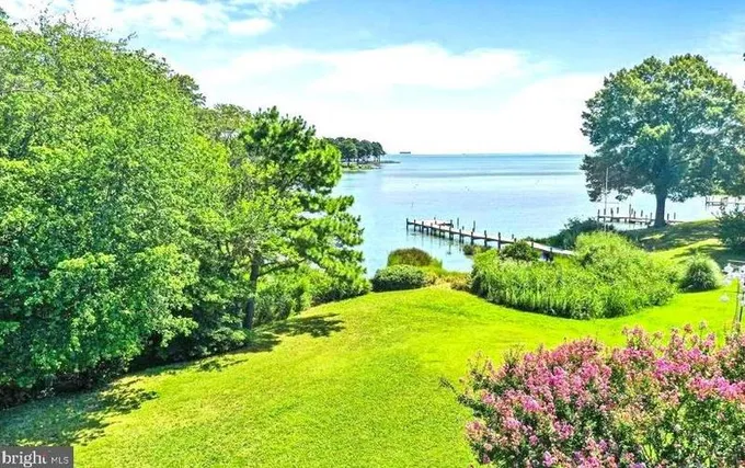 150 Douglas St, Reedville, VA 22539 - MLS VANV2000950 for Sale