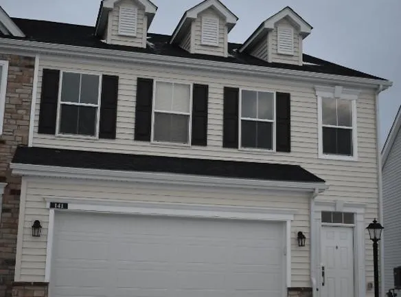 141 Lenell Lp - Delaware, OH 43015 - Home For Rent