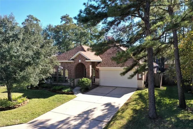27 Sheltered Arbor Ct, The Woodlands, TX 77382 for Sale