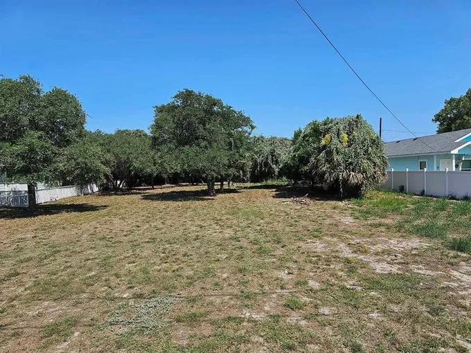 706 N Moline St, Rockport, TX 78382 for Sale