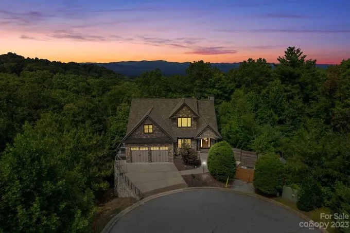 109 Wood Owl Ct, Hendersonville, NC 28791  MLS# 4066202 for Sale