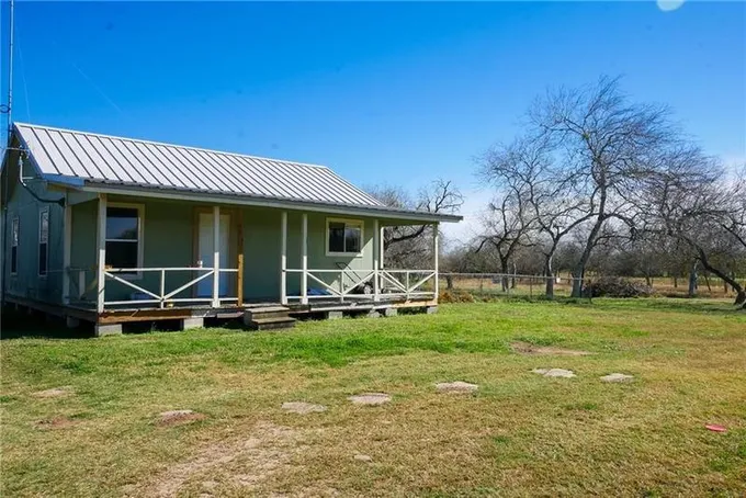 5452 Fm 666, Mathis, TX 78368 for Sale