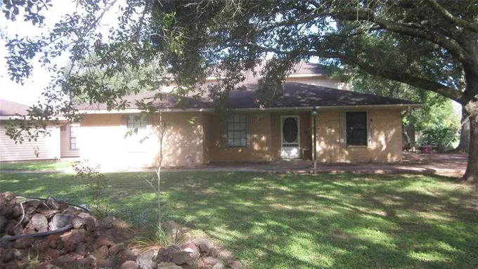 9804 Ironwood Ln, Fairchilds, TX 77469 for Sale