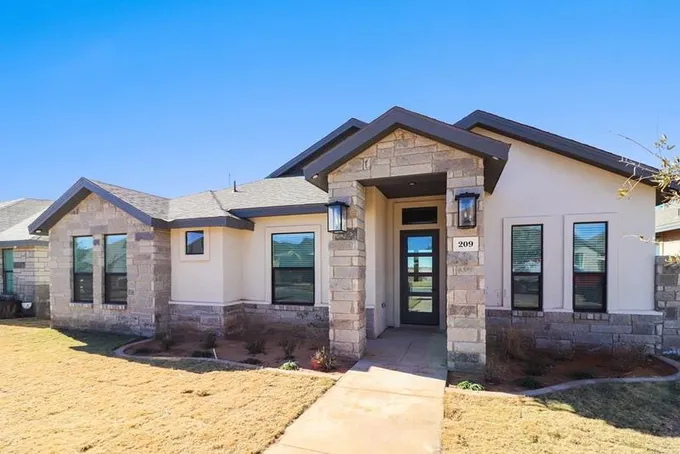 209 Peregrine Hill Circle, Midland, TX 79707 for Sale