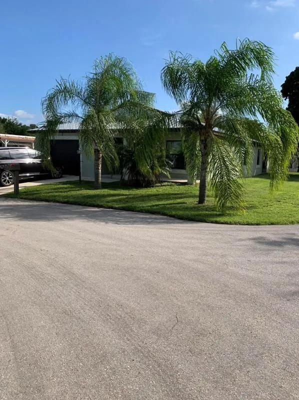 2 Las Olas Ln, Port Saint Lucie, FL 34952 - MLS RX-10927926 for Sale