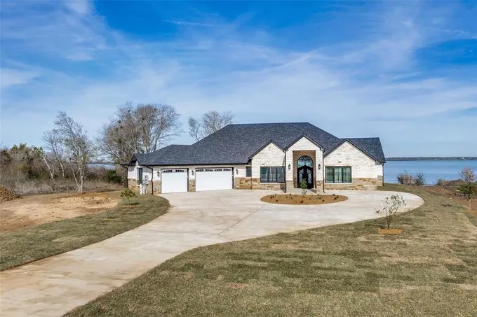 9268 West Shoreline Dr, Kemp, TX 75143 for Sale