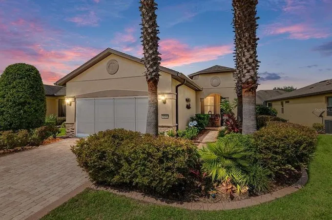9106 SW 70th Loop, Ocala, FL 34481 - MLS OM663639 for Sale