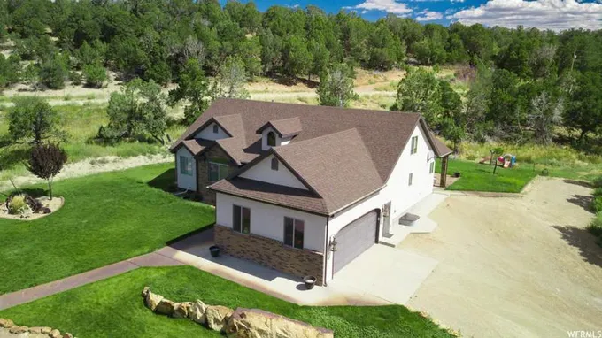 1396 E CLAYHILL DR, Monticello, UT 84535 Single Family Residence For Sale  MLS# 1898152 for Rent