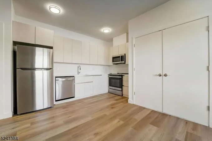 48 CHADWICK ST # 203, Paterson City, NJ 07503 Multi Family For Sale  MLS# 3861668