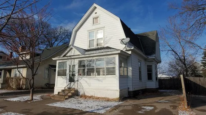1510 W 31st St, Minneapolis, MN 55408 - MLS 6451467 for Sale