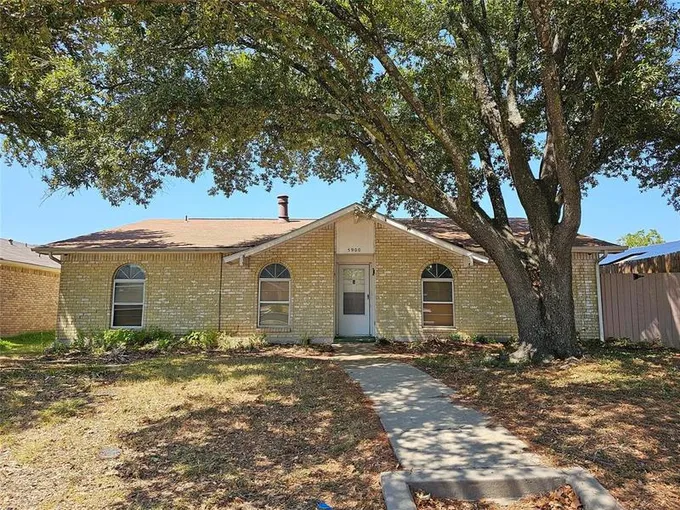 5900 Redwood Ln, Rowlett, TX 75089 for Sale