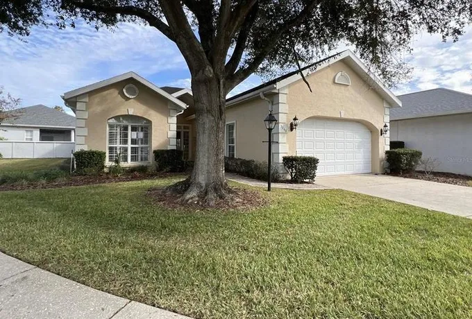 3040 SW 41st Pl, Ocala, FL 34474 - MLS OM669124 for Sale