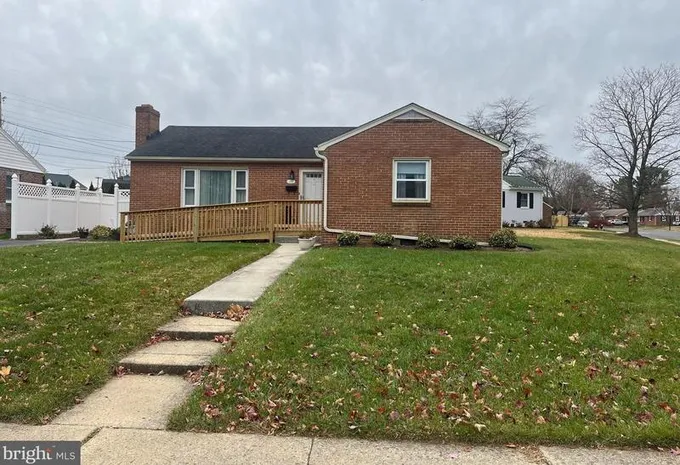 400 Delaware Rd, Frederick, MD 21701 - MLS MDFR2042524 for Sale