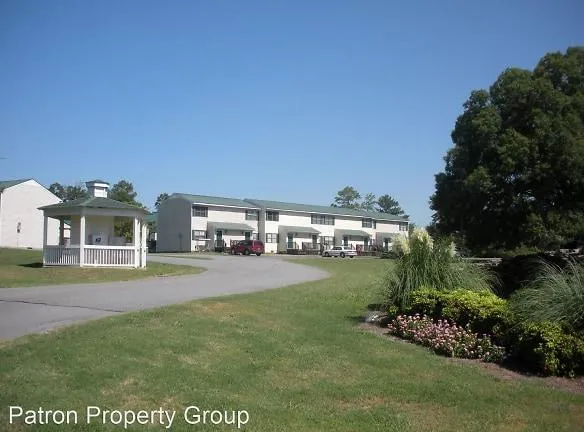 55 Magnolia Ln - Chatsworth, GA 30705 - Home For Rent