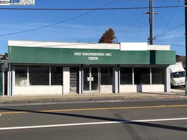 10828 Bancroft Ave, Oakland, CA 94603 - MLS 41047631 for Sale