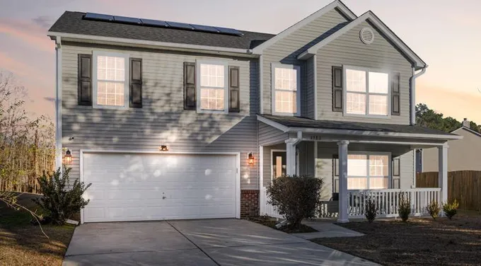 4986 Ballantine Dr, Summerville, SC 29485 - MLS 24001099 for Sale
