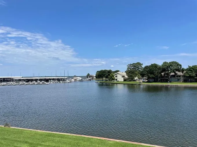 12600 Melville Dr 203A, Montgomery, TX 77356 for Sale