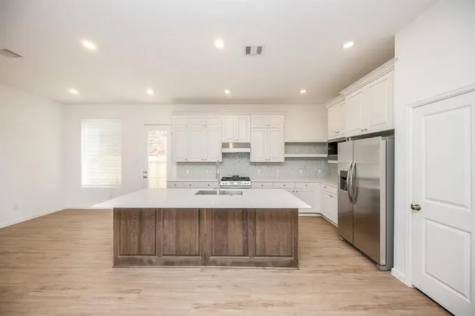 27035 Flower Isle Lane, Katy, TX 77493 for Rent